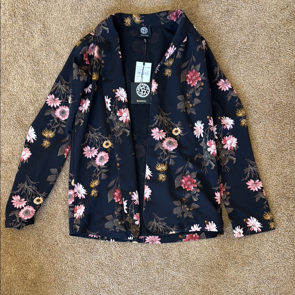 Bobeau Floral Black Cropped Blazer - XS - New With Tags / Never Been Worn